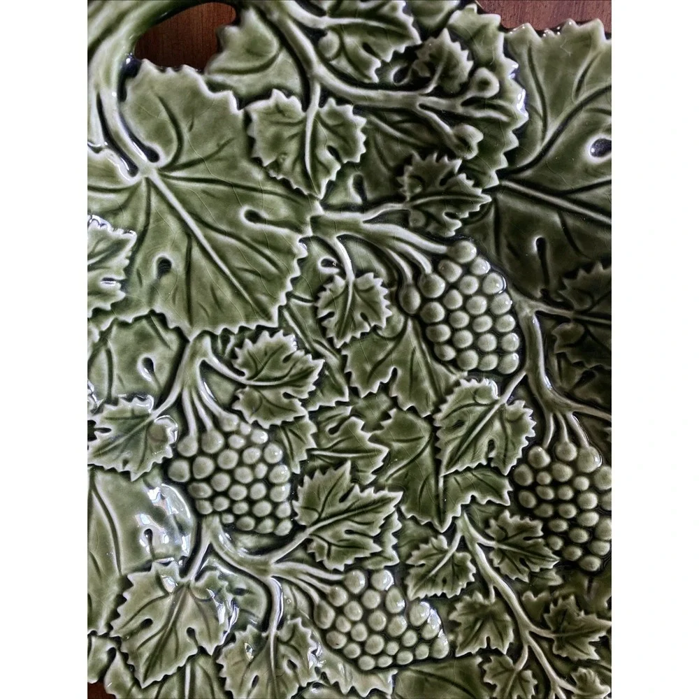 Vintage Olfaire Majolica Pottery Grape Leaf Ceramic Serving Platter Olive‎ Green